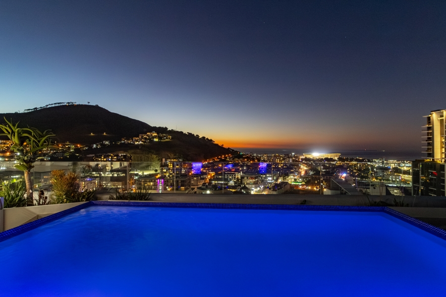 2 Bedroom Property for Sale in Cape Town City Centre Western Cape